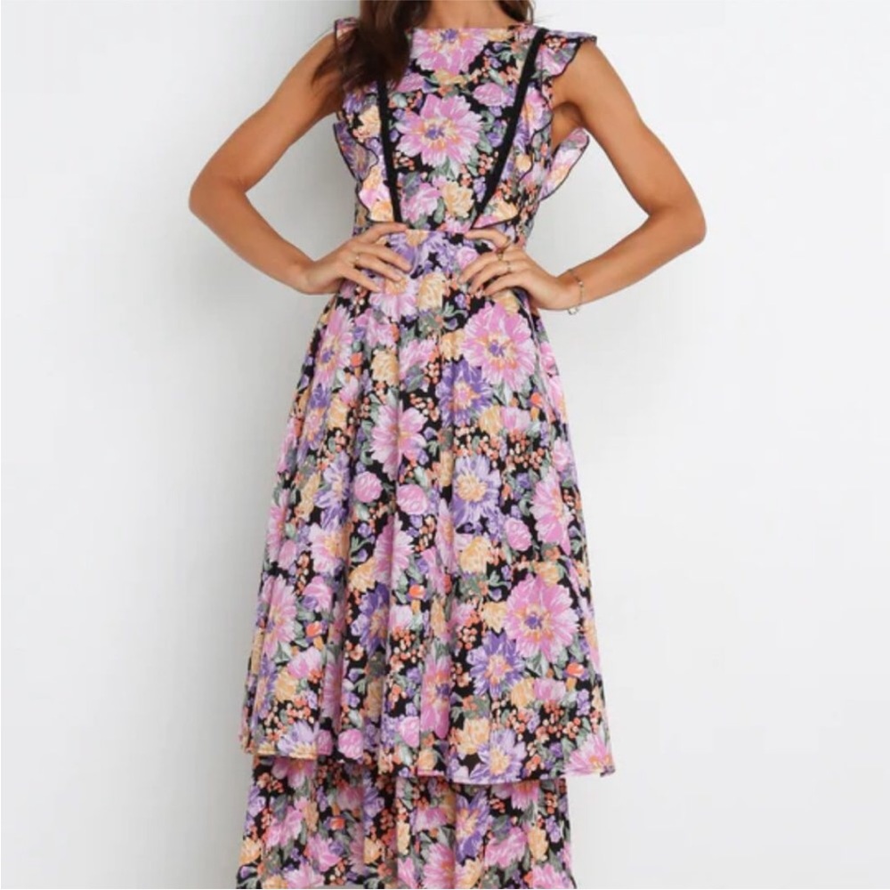 Petal and Pup Tiered Floral Open Back Delvita Dress Size 4